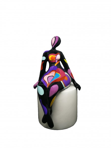 Lady Eva sitting on white Base 18x12cm black Color A